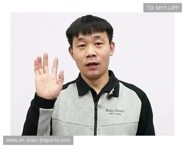 羽毛球如何练习颠球